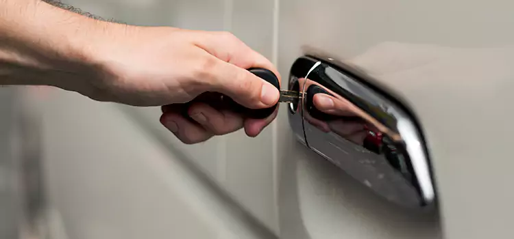 Why Choose Our Auto Locksmith Team in Bolingbrook, IL?